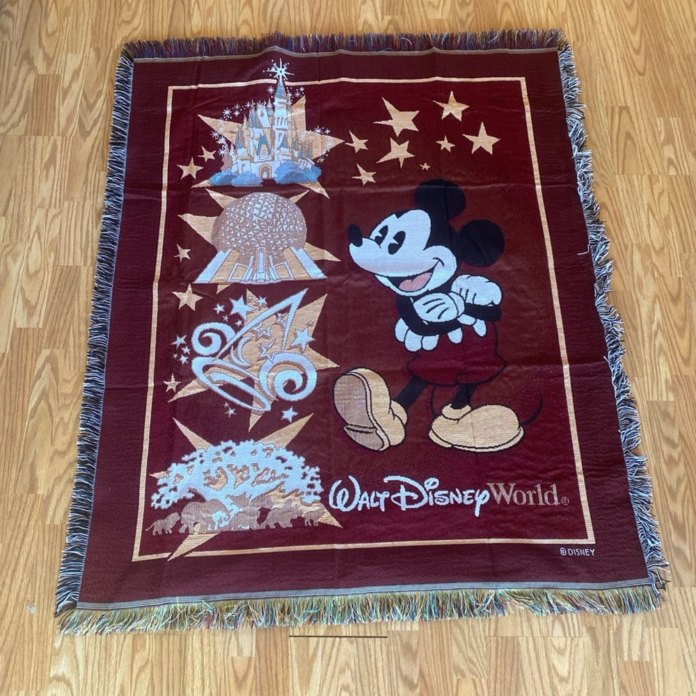 Walt Disney World Mickey Mouse Throw Blanket  Magic Kingdom Epcot Animal